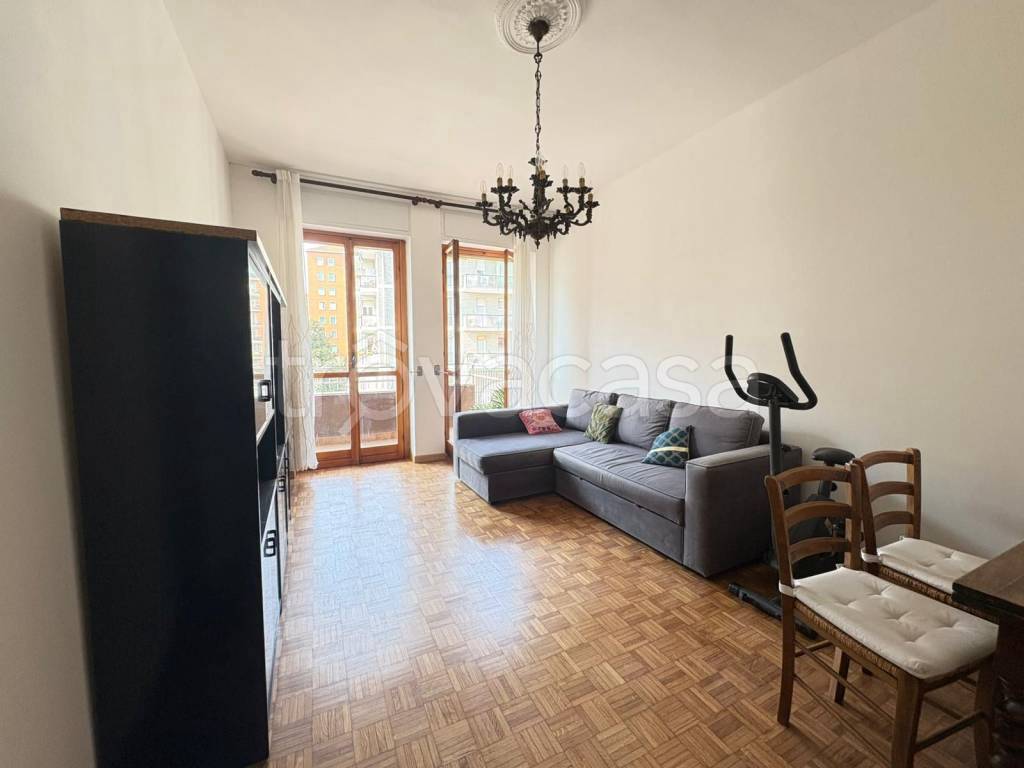 appartamento in affitto a Milano in zona Feltre