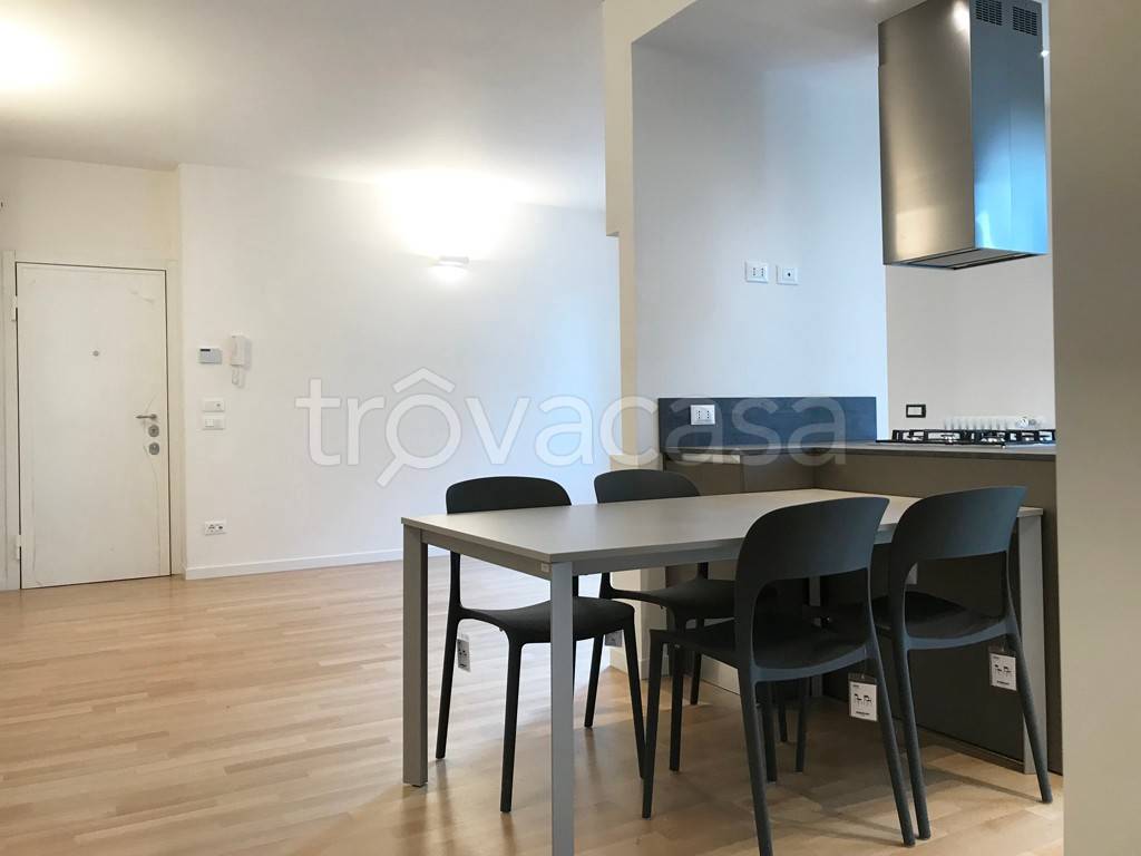 appartamento in affitto a Milano in zona Sempione