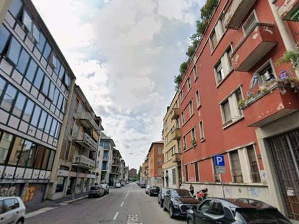 appartamento in affitto a Milano in zona Famagosta