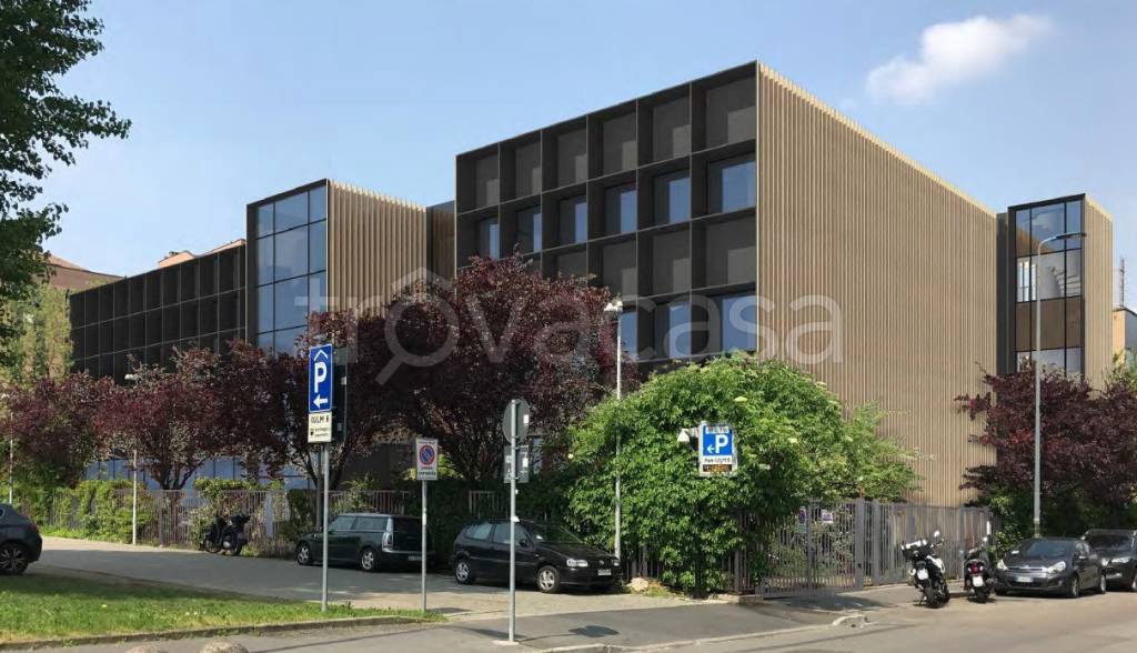 ufficio in affitto a Milano in zona Famagosta