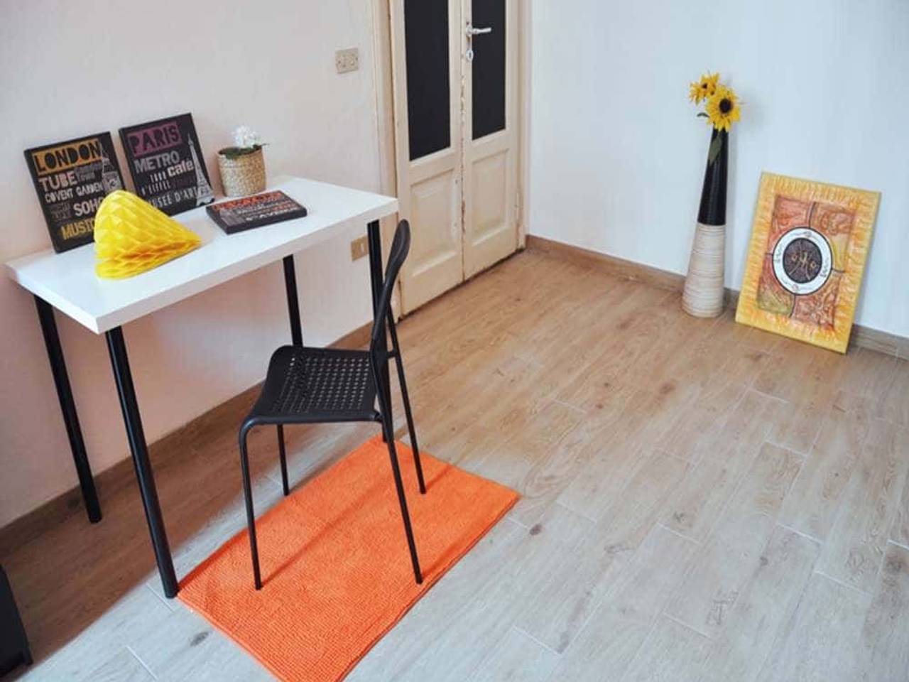 negozio in affitto a Milano in zona Isola