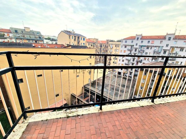 appartamento in affitto a Milano in zona Lorenteggio