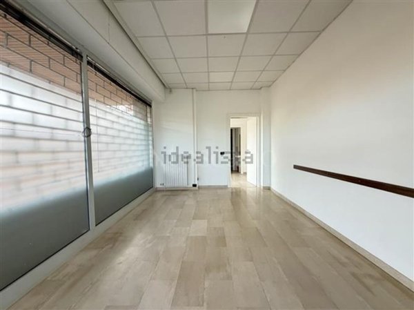 ufficio in affitto a Milano in zona Barona