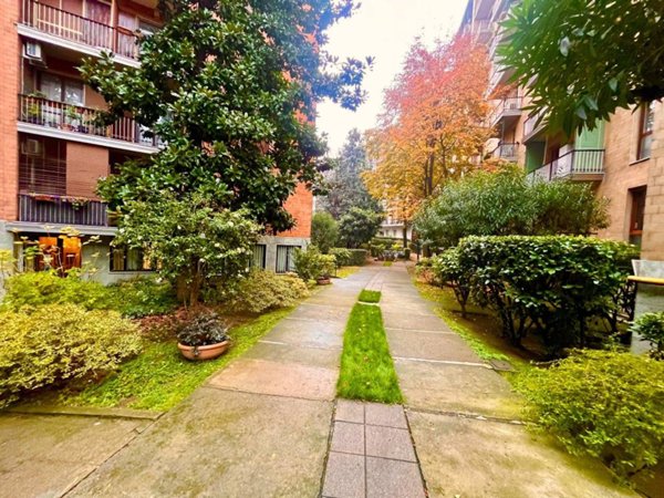 appartamento in affitto a Milano in zona Lorenteggio