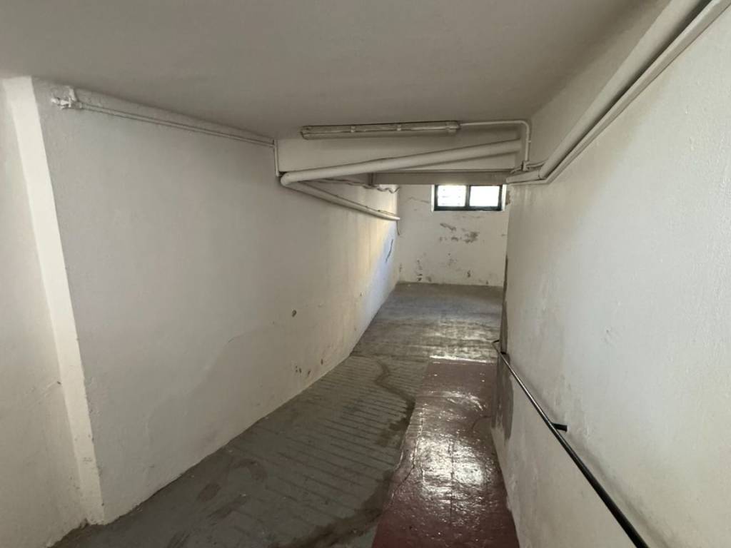 locale commerciale in affitto a Milano in zona Crescenzago