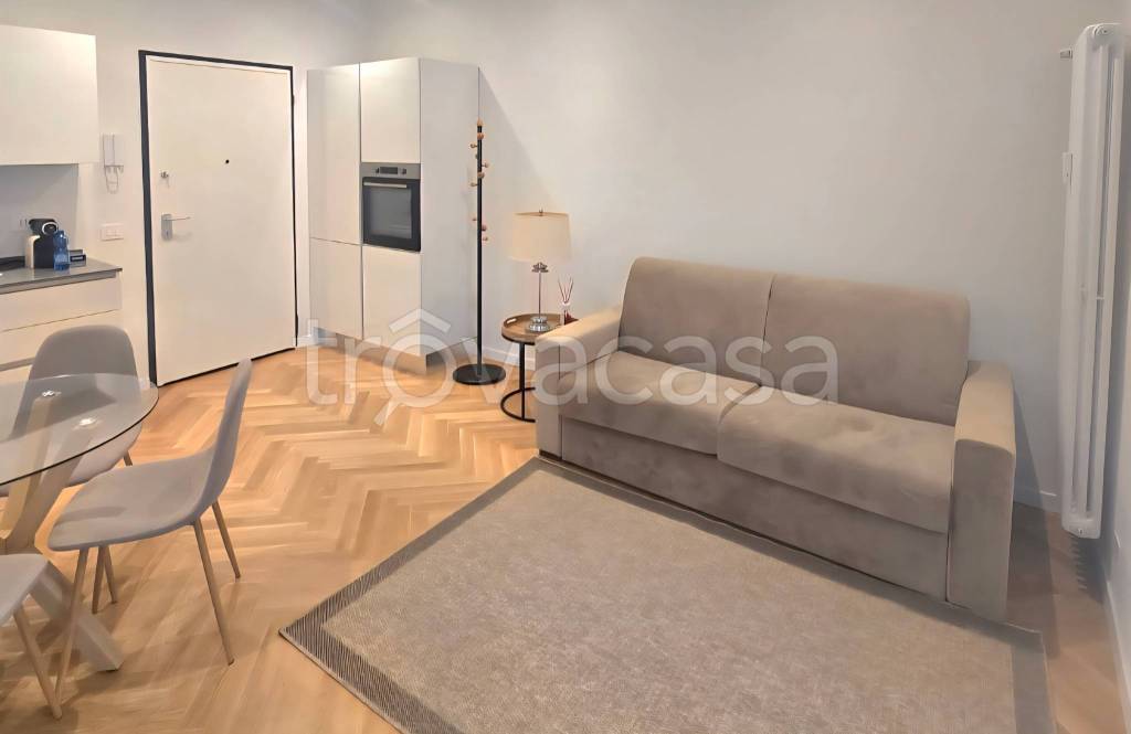 appartamento in affitto a Milano in zona Sempione