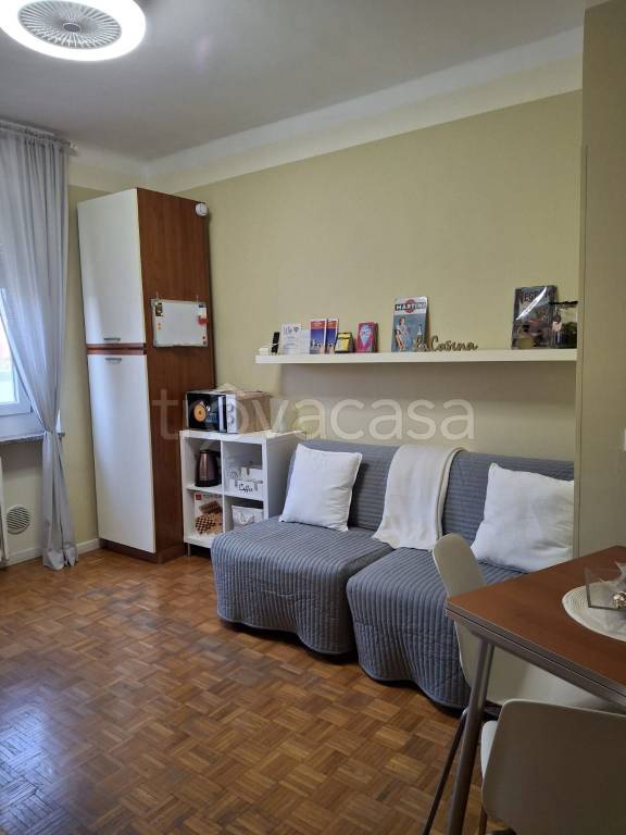 appartamento in affitto a Milano in zona Forze Armate