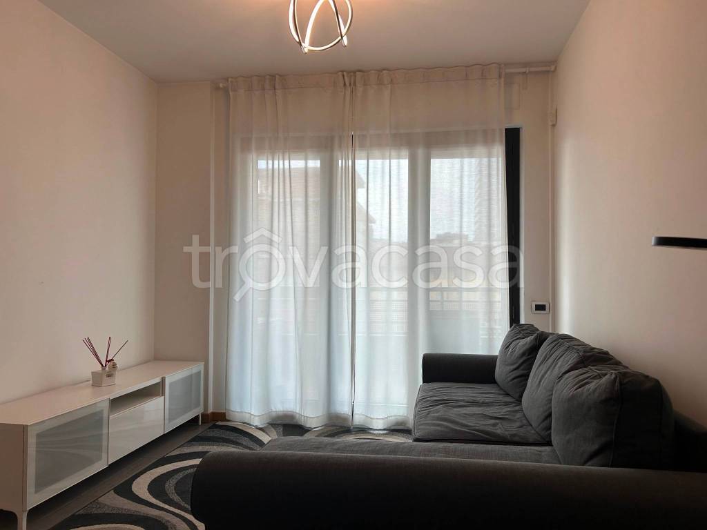 appartamento in affitto a Milano in zona Centro Direzionale