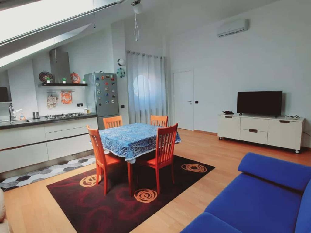 appartamento in affitto a Milano in zona Famagosta