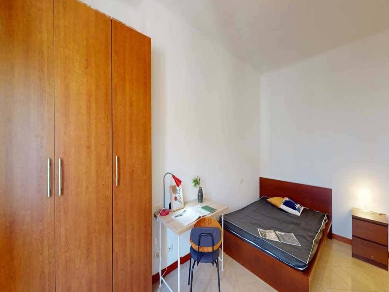 negozio in affitto a Milano in zona Morivione