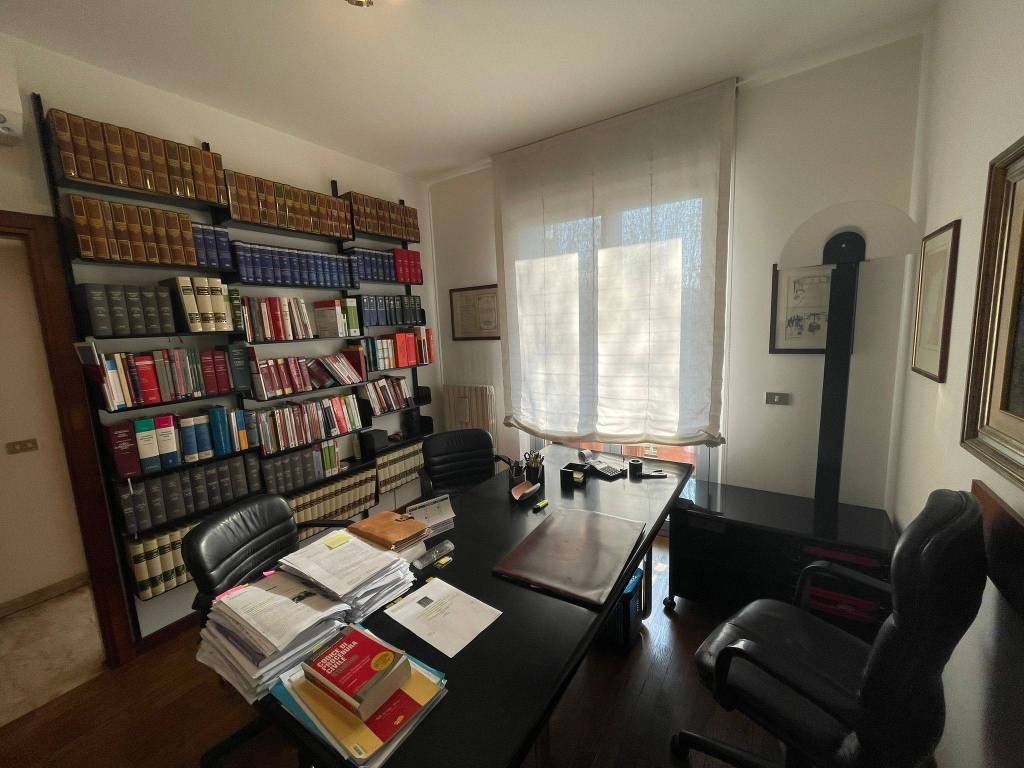 ufficio in affitto a Milano in zona Città Studi