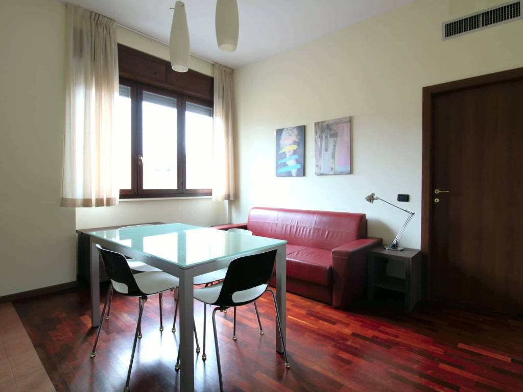 appartamento in affitto a Milano in zona Corvetto
