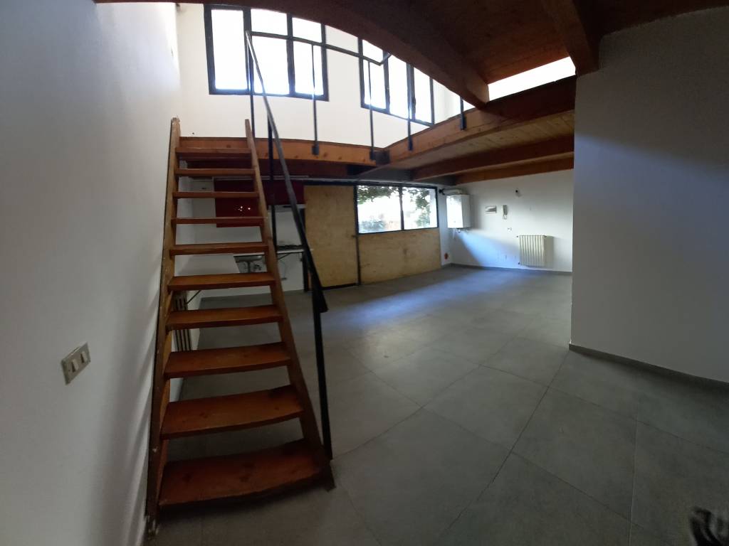 appartamento in affitto a Milano in zona Lambrate