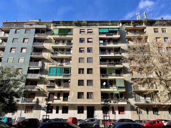appartamento in affitto a Milano in zona Lorenteggio
