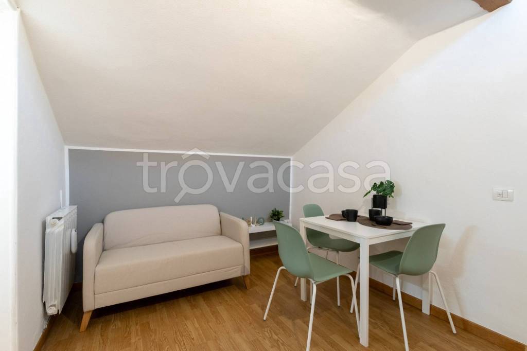 appartamento in affitto a Milano in zona Isola