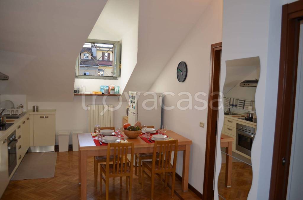 appartamento in affitto a Milano in zona Porta Nuova