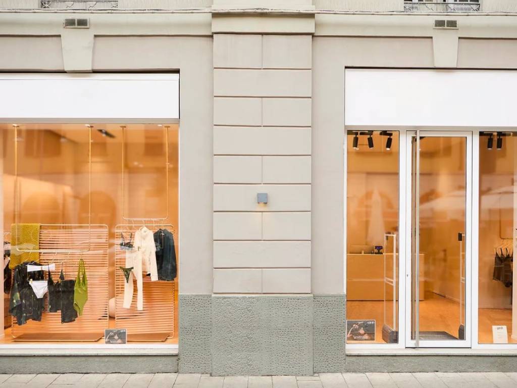 negozio in affitto a Milano in zona Porta Nuova