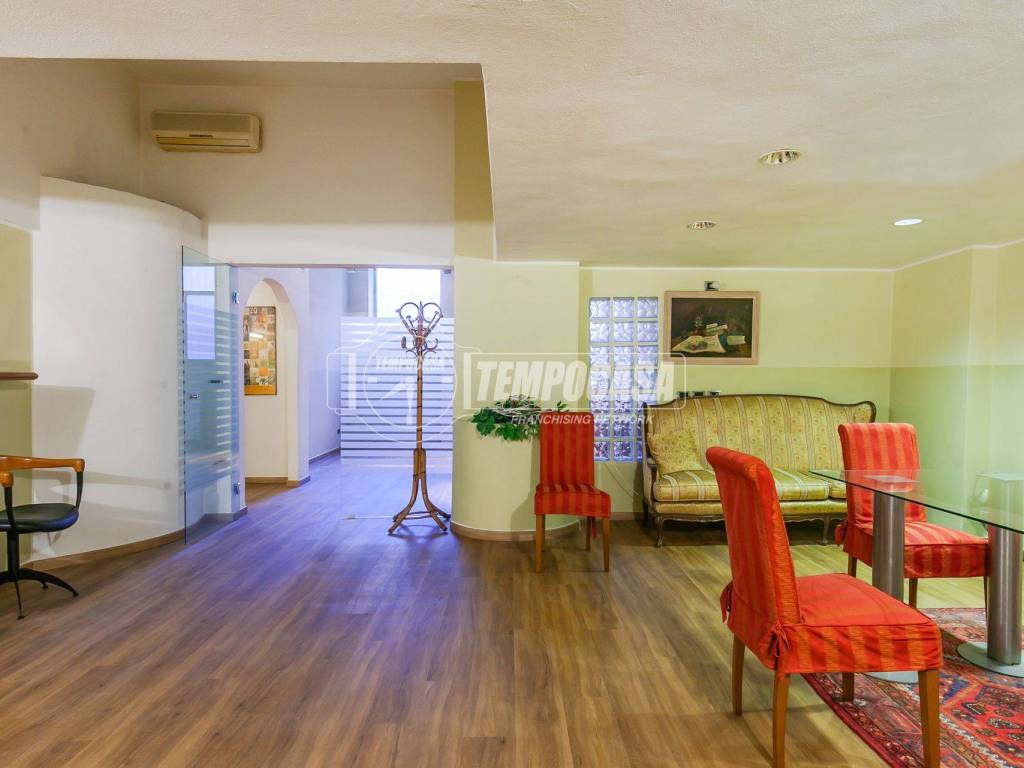 ufficio in affitto a Milano in zona Isola