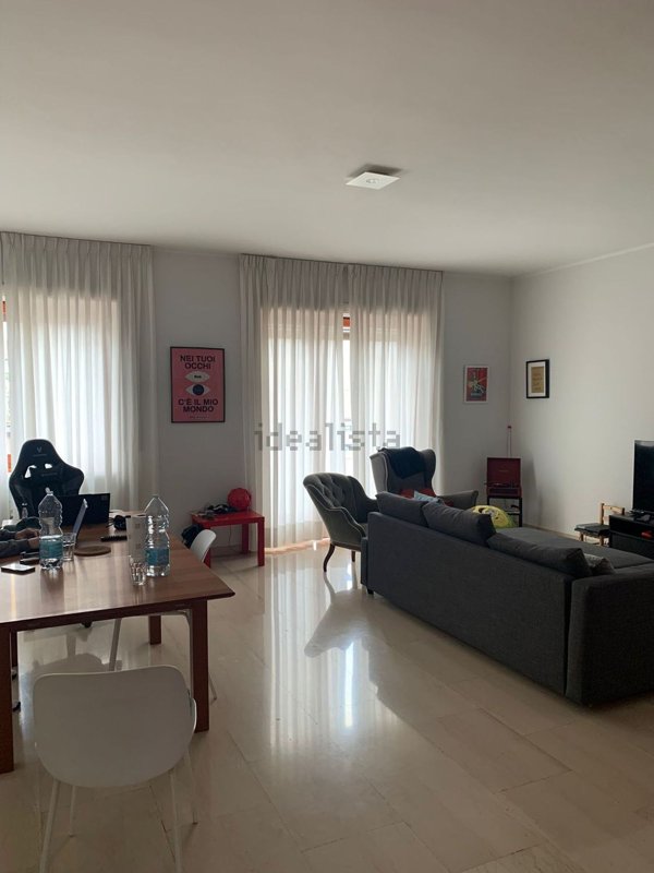 appartamento in affitto a Milano in zona Isola