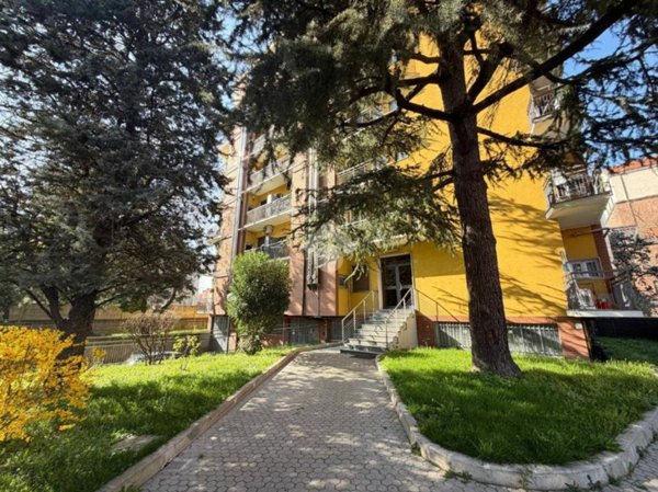 appartamento in affitto a Milano in zona Famagosta