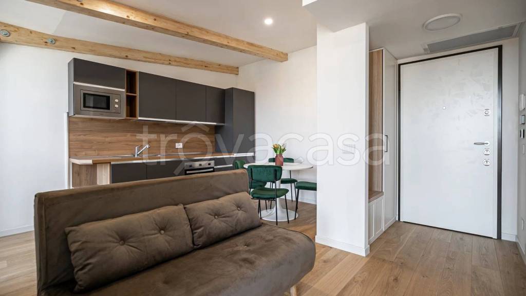 appartamento in affitto a Milano in zona Corvetto