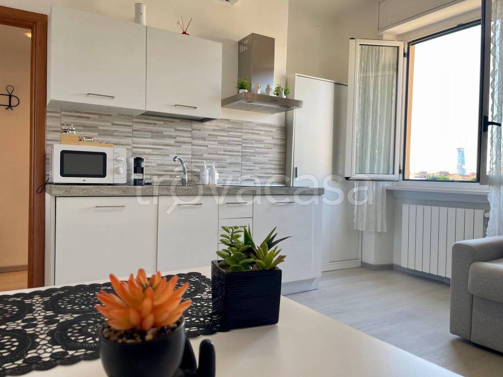 appartamento in affitto a Milano in zona Piazzale Lodi