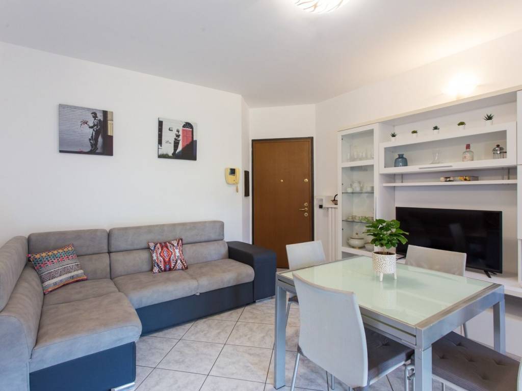 appartamento in affitto a Milano in zona Barona