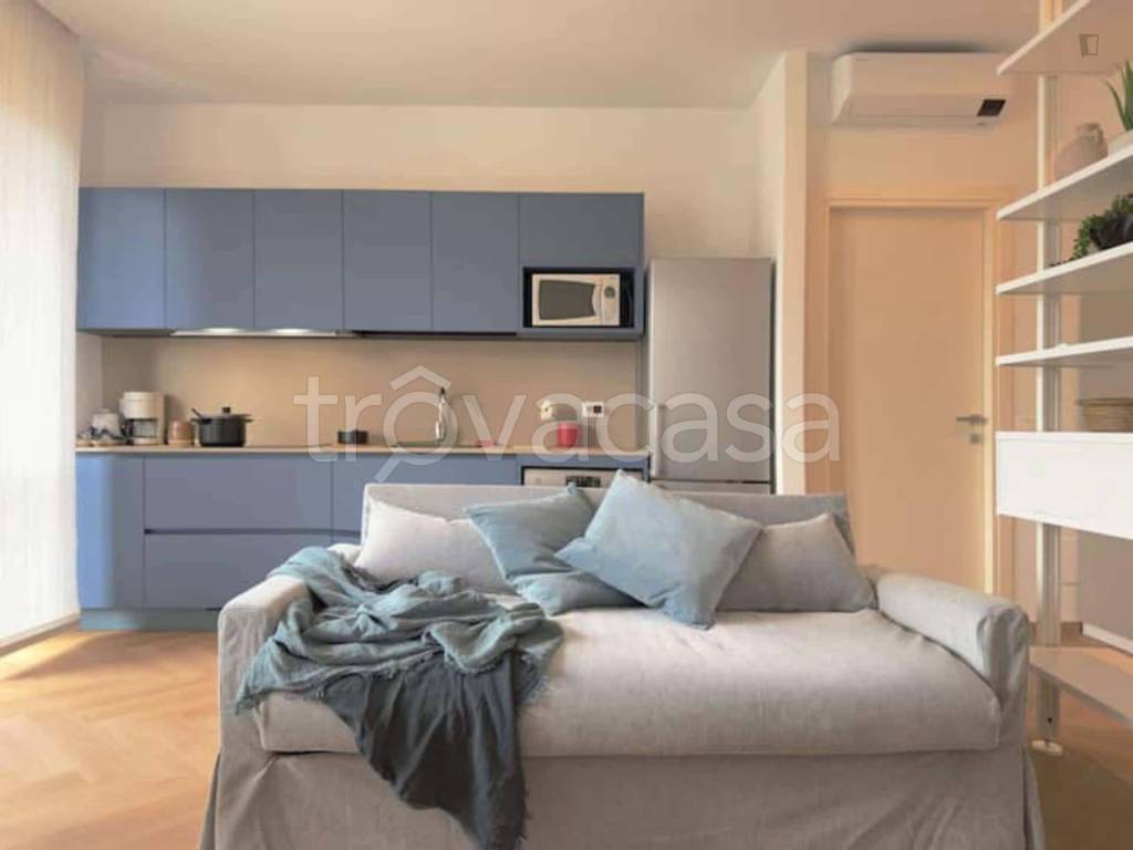 appartamento in affitto a Milano in zona Lorenteggio