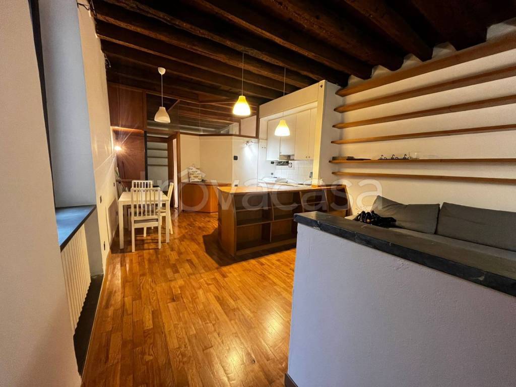 appartamento in affitto a Milano in zona Porta Ticinese