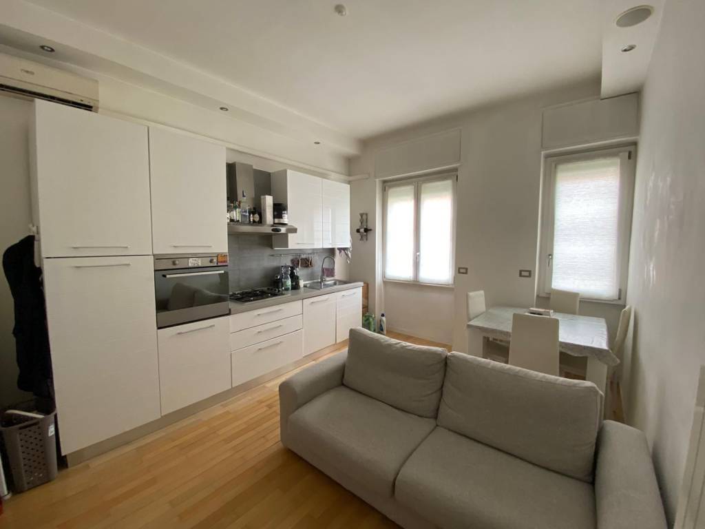 appartamento in affitto a Milano in zona Adriano
