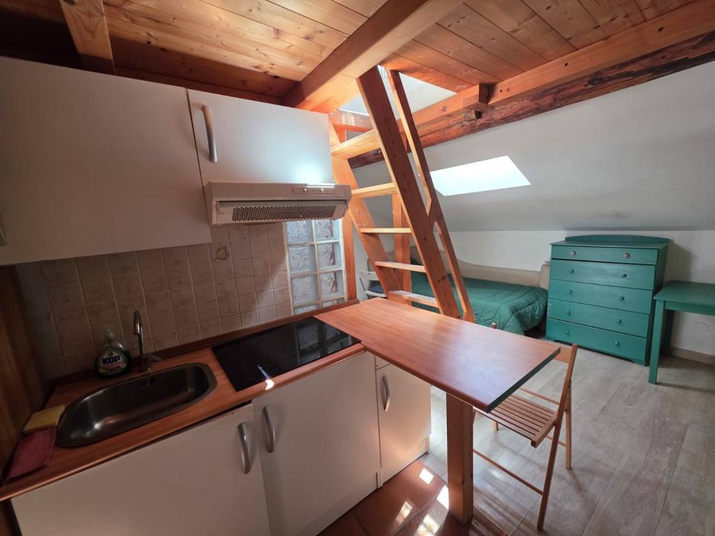 appartamento in affitto a Milano in zona Bocconi