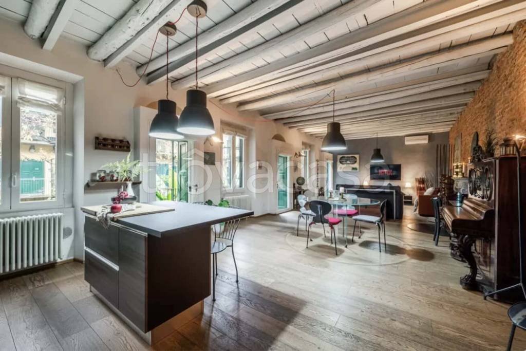 appartamento in affitto a Milano in zona Isola