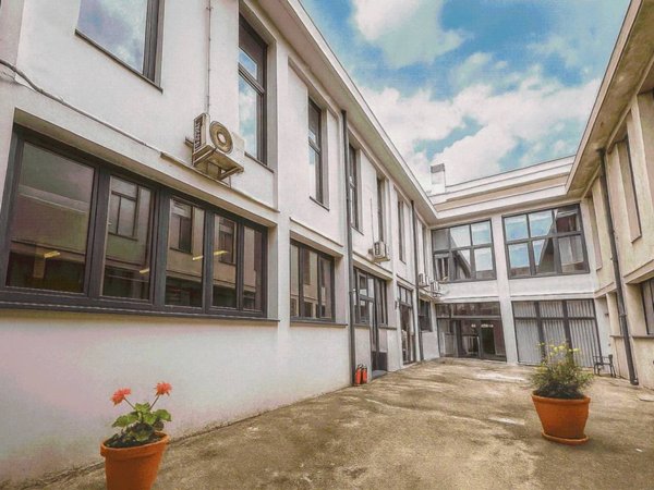 locale commerciale in affitto a Milano in zona Forlanini