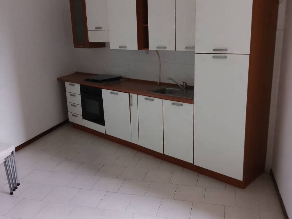 appartamento in affitto a Milano in zona Centro Direzionale