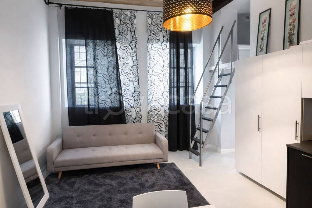 appartamento in affitto a Milano in zona Isola