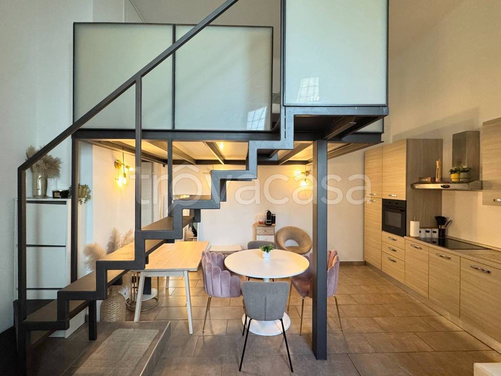 appartamento in affitto a Milano in zona Porta Romana