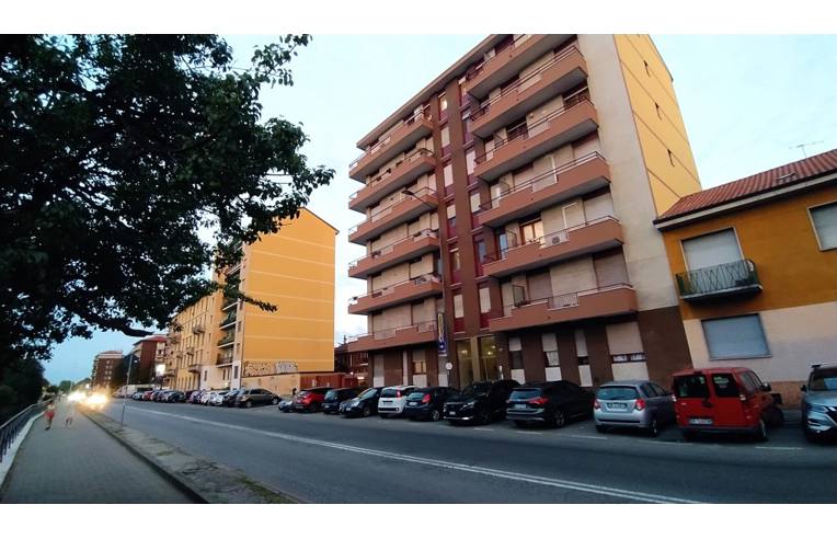 appartamento in affitto a Milano in zona Adriano