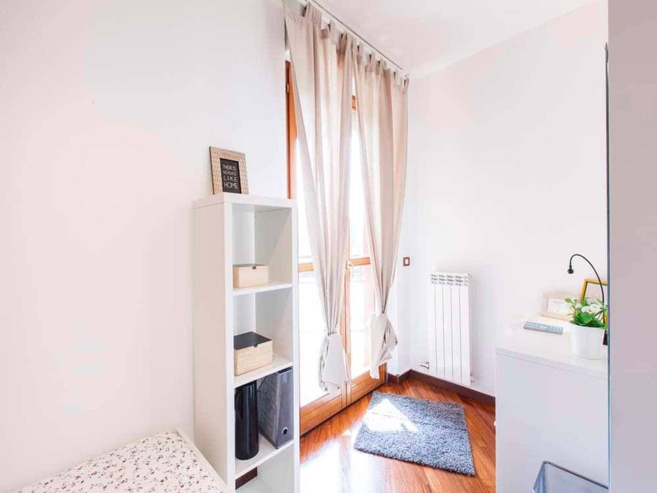 negozio in affitto a Milano in zona Affori