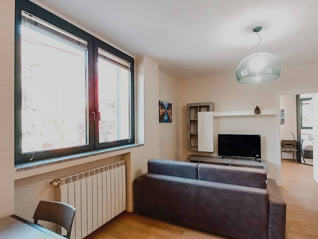 appartamento in affitto a Milano in zona Baggio