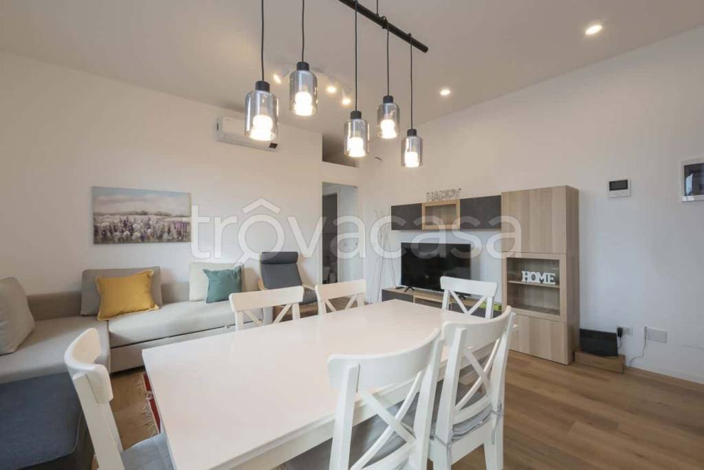 appartamento in affitto a Milano in zona Porta Genova