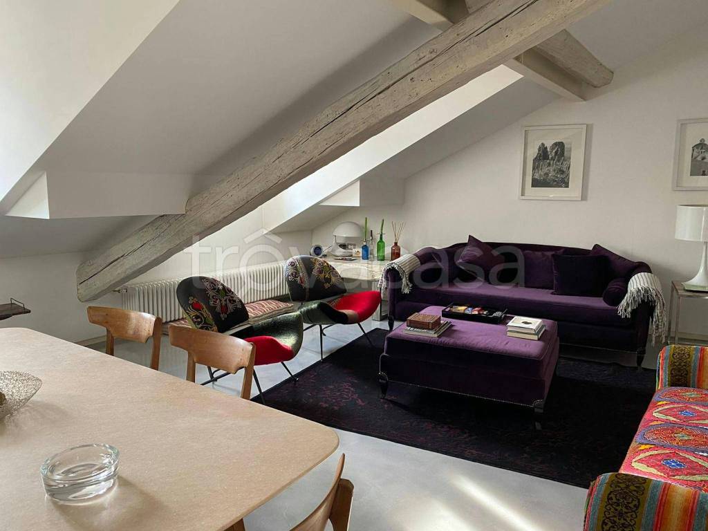 appartamento in affitto a Milano in zona Porta Garibaldi