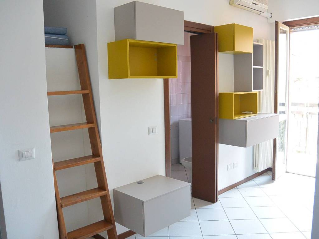 appartamento in affitto a Milano in zona Lambrate