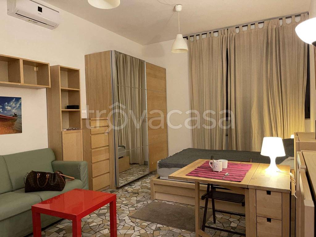 appartamento in affitto a Milano in zona Isola