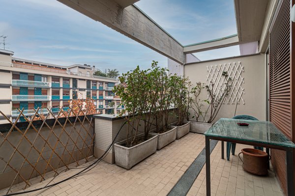 appartamento in affitto a Milano in zona Rembrandt