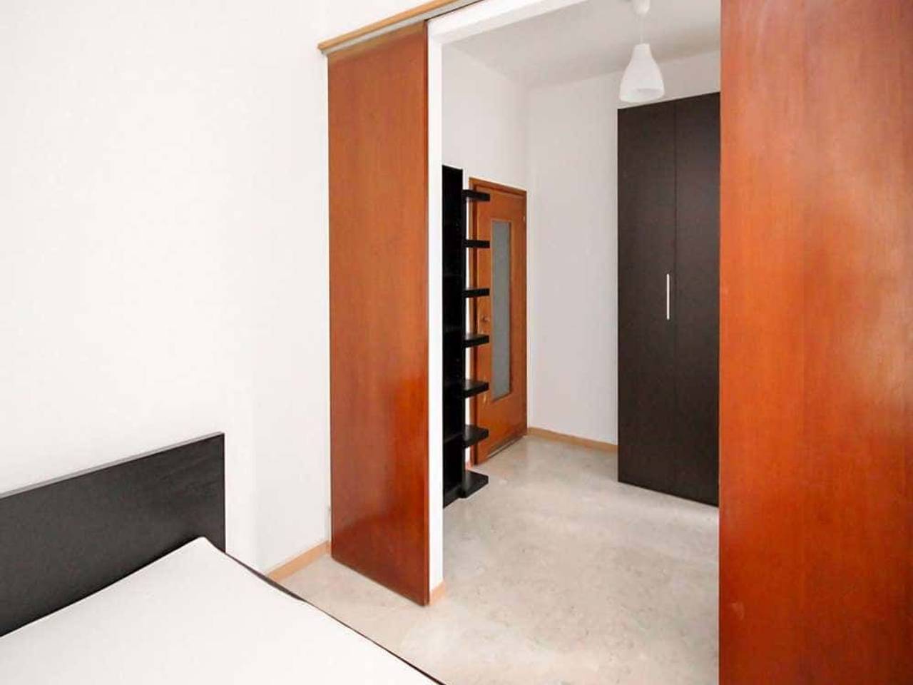 negozio in affitto a Milano in zona Lorenteggio