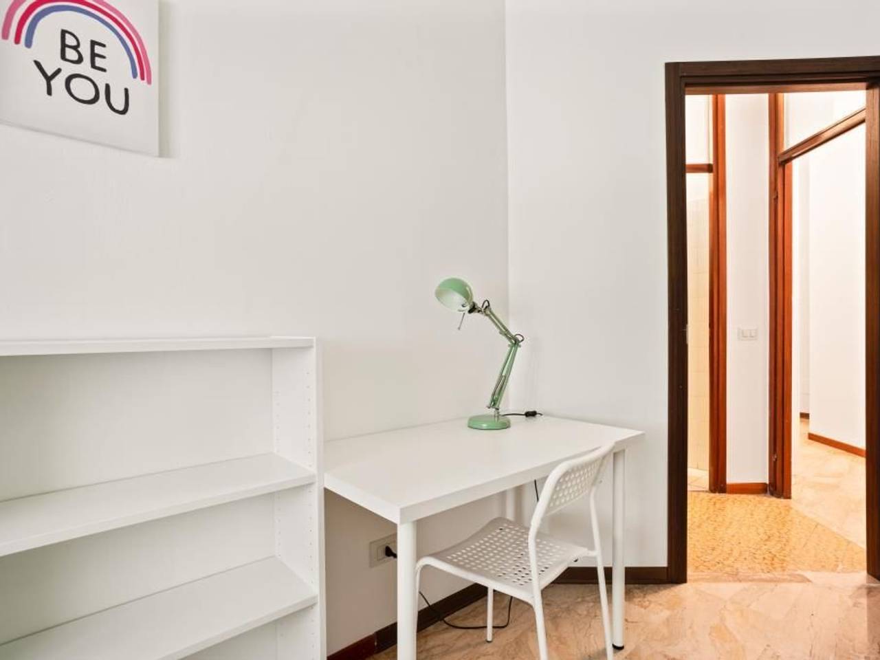 negozio in affitto a Milano in zona Forze Armate