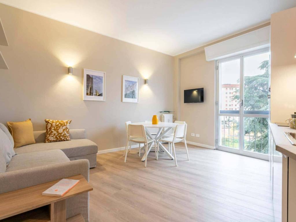 appartamento in affitto a Milano in zona Famagosta
