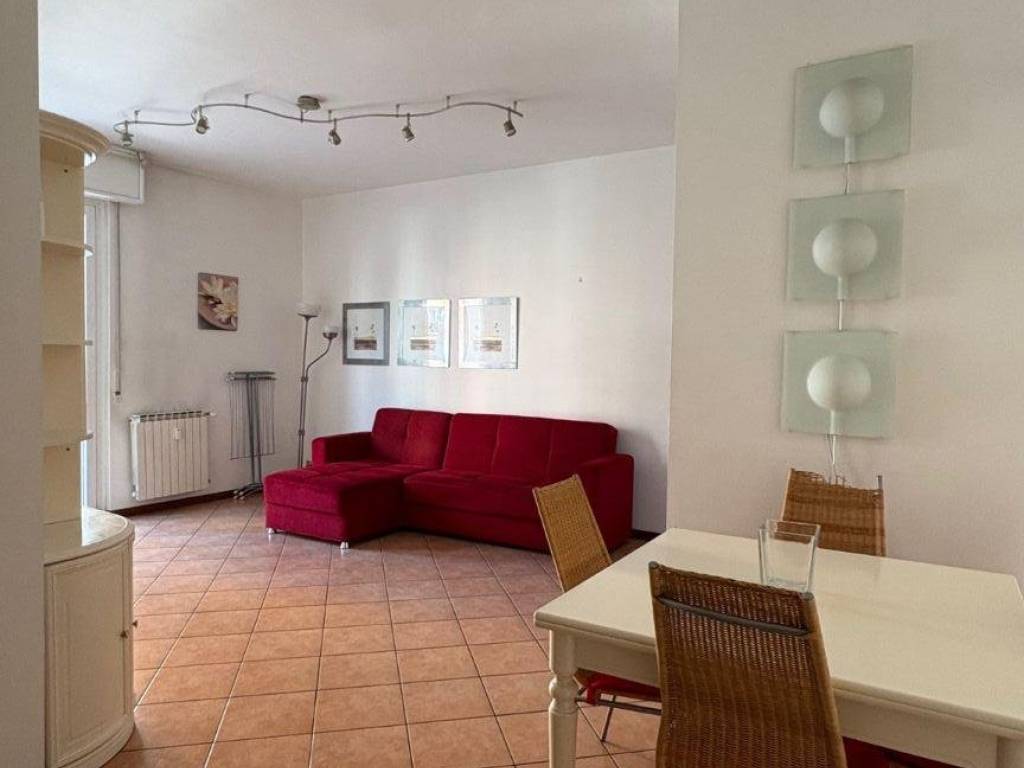 appartamento in affitto a Milano in zona Famagosta