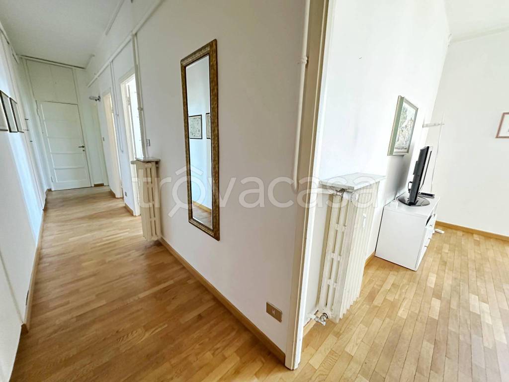 appartamento in affitto a Milano in zona Cascina dei Pomi