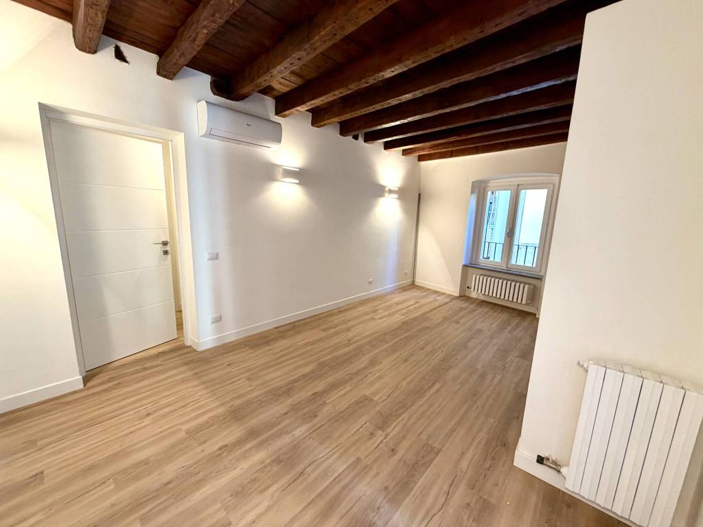 appartamento in affitto a Milano in zona Piazzale Lodi